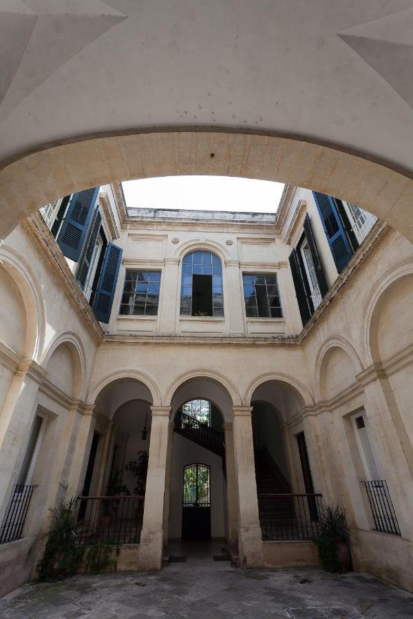 Palazzo Pio Apartment Lecce Exterior foto