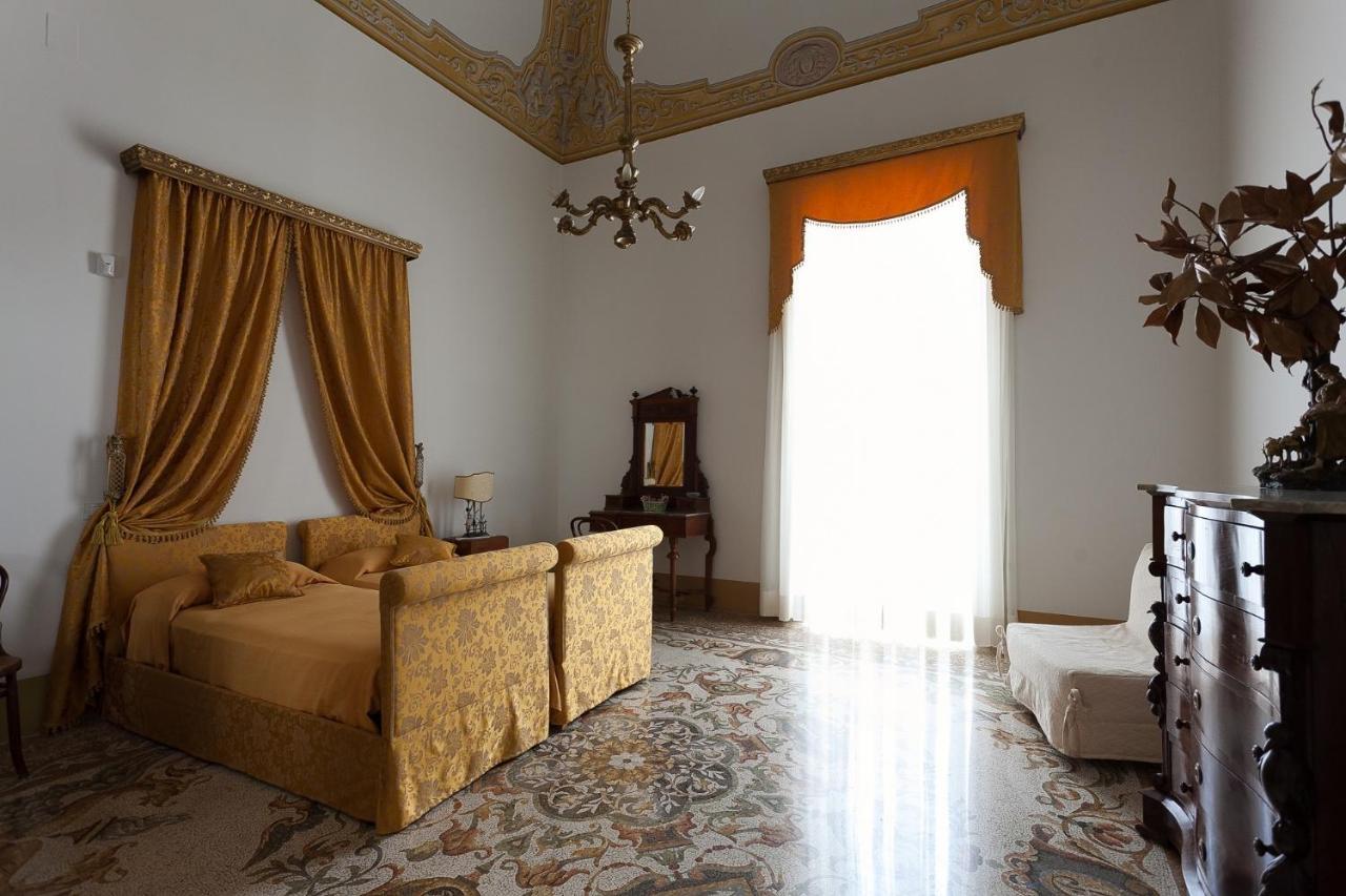 Palazzo Pio Apartment Lecce Exterior foto